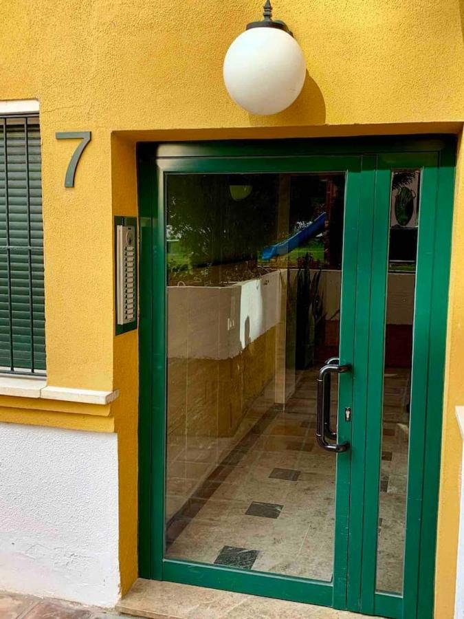 Apto. Lujo Primera Linea Playa Del Bajondillo Torremolinos Exterior foto